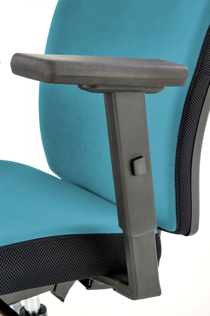 POP fotel pracowniczy, kolor: pasek boczny - czarny RN60999, front - niebieski M31