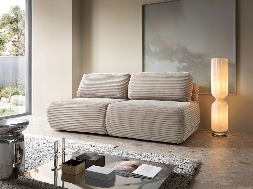 PUSZMAN_Dalia_Sofa_Tilia_11_001.webp