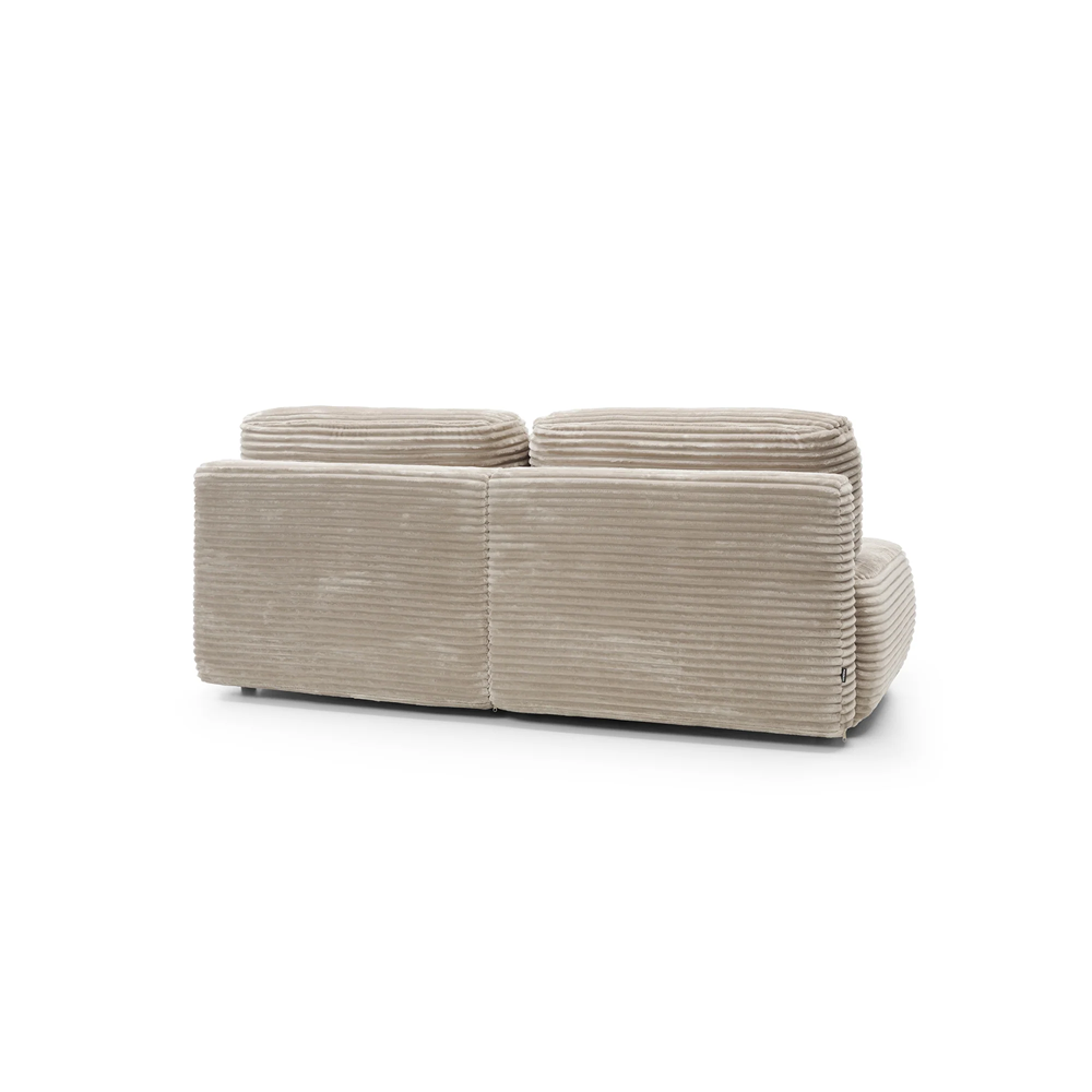 PUSZMAN_Dalia_Sofa_Tilia_11_006.webp