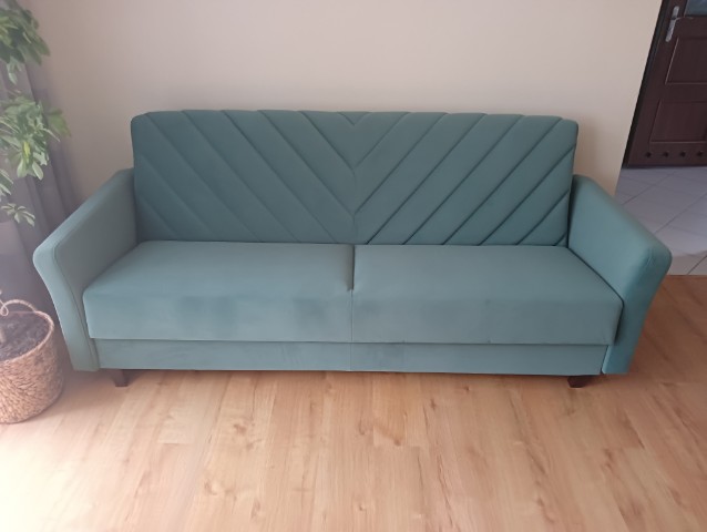 Wersalka Arona - tak prezentuje się dostarczony przez nas mebel